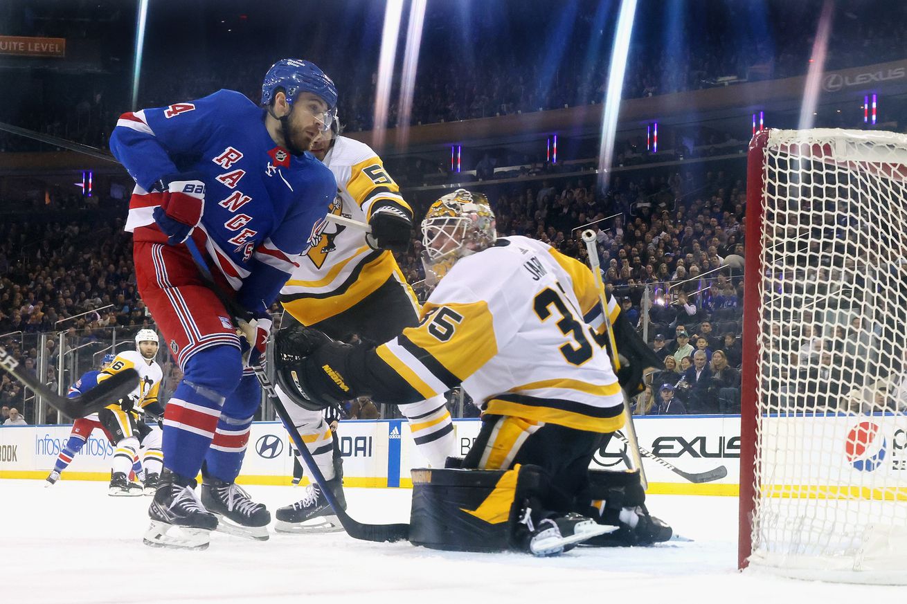 Pittsburgh Penguins v New York Rangers