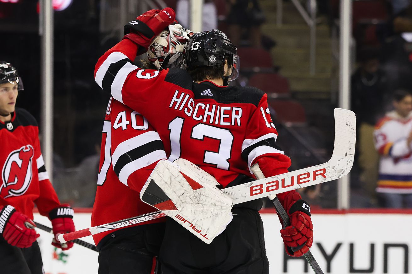NHL: NOV 28 Islanders at Devils