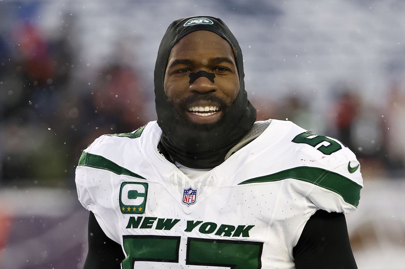 New York Jets v New England Patriots