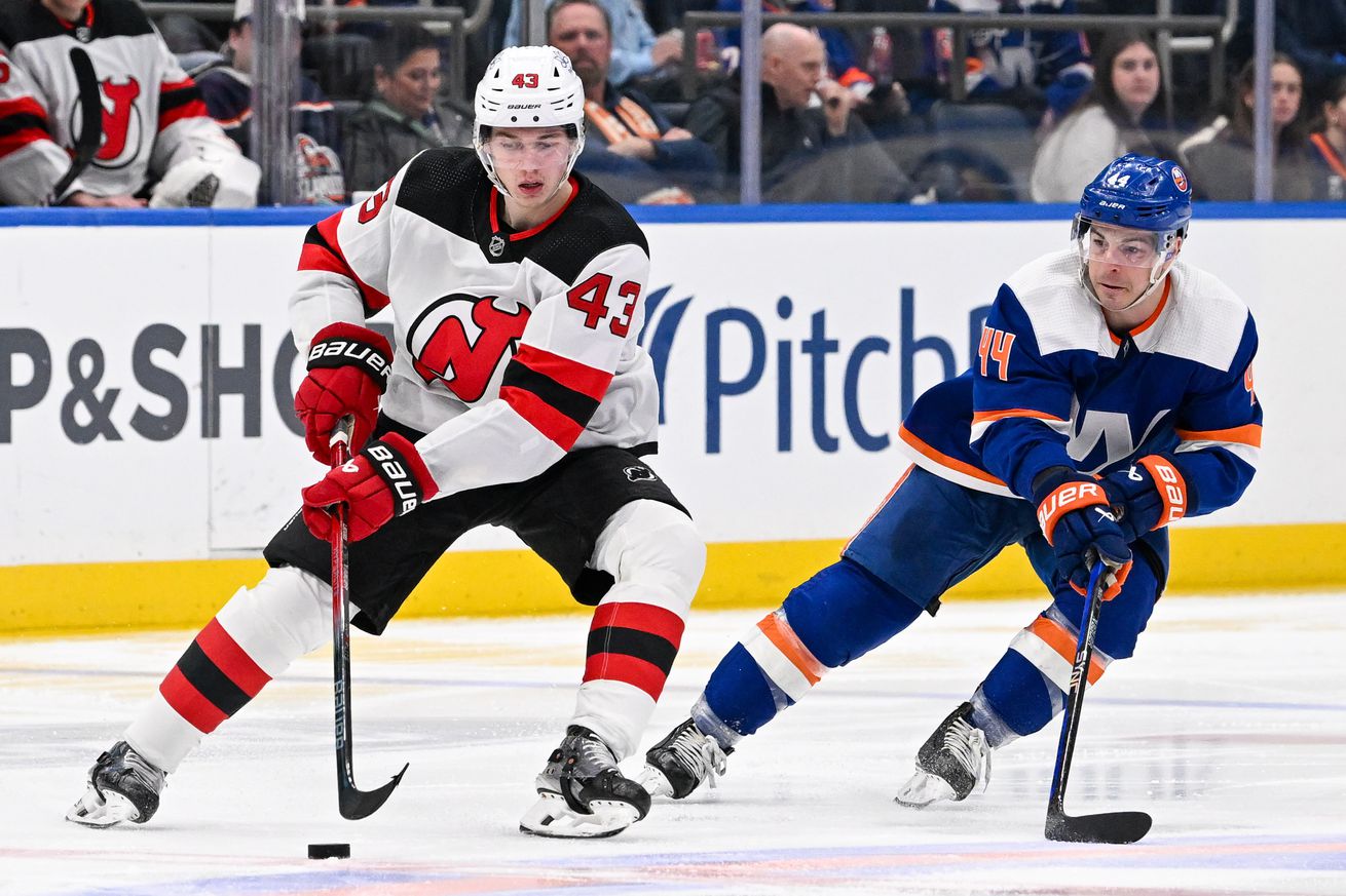 NHL: New Jersey Devils at New York Islanders