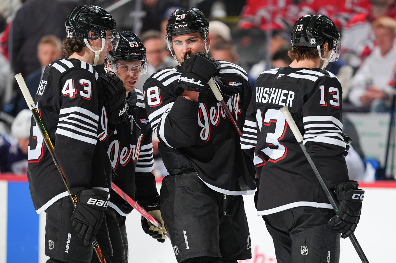 Winnipeg Jets v New Jersey Devils
