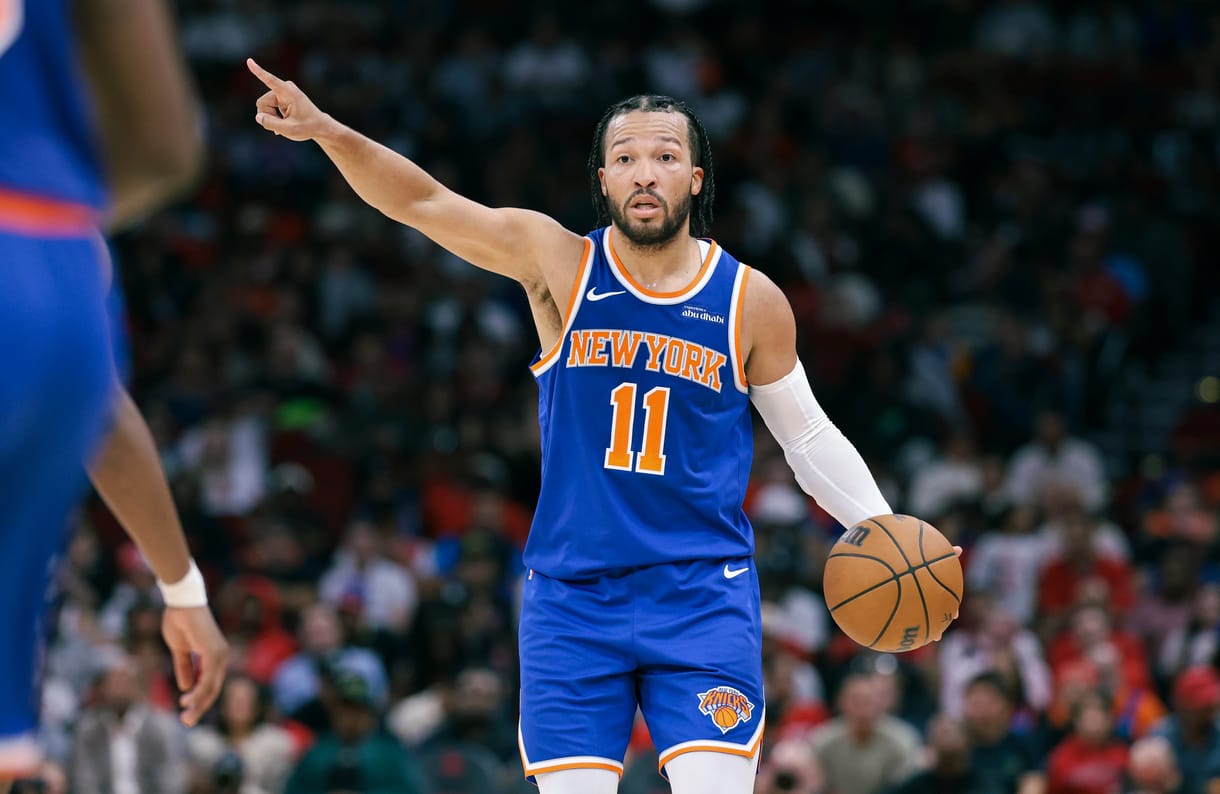 NBA: New York Knicks at Houston Rockets Nov 4, 2024; Houston, Texas, USA; New York Knicks guard Jalen Brunson (11) brings the ball up the court during the third quarter against the Houston Rockets at Toyota Center. Mandatory Credit: Troy Taormina-Imagn Images