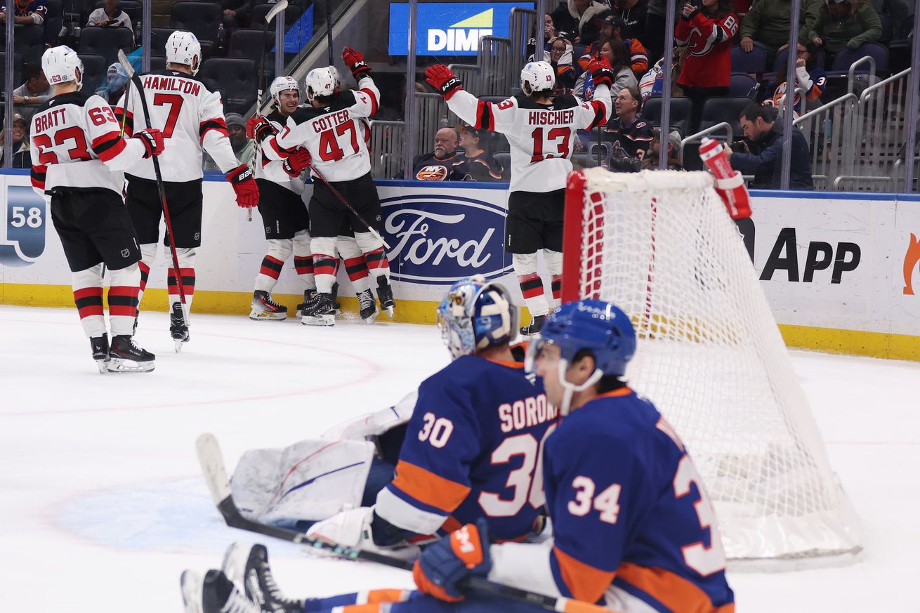New Jersey Devils v New York Islanders