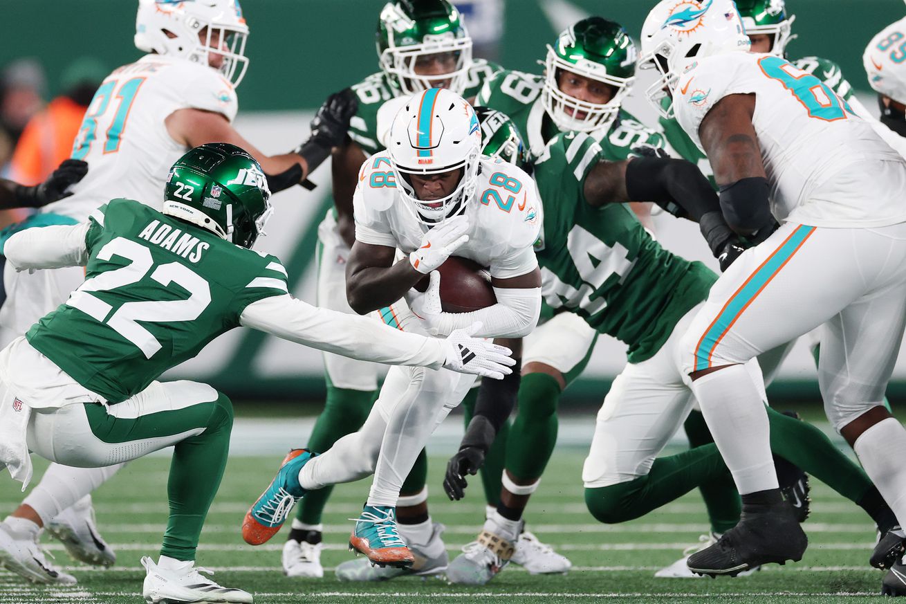Miami Dolphins v New York Jets