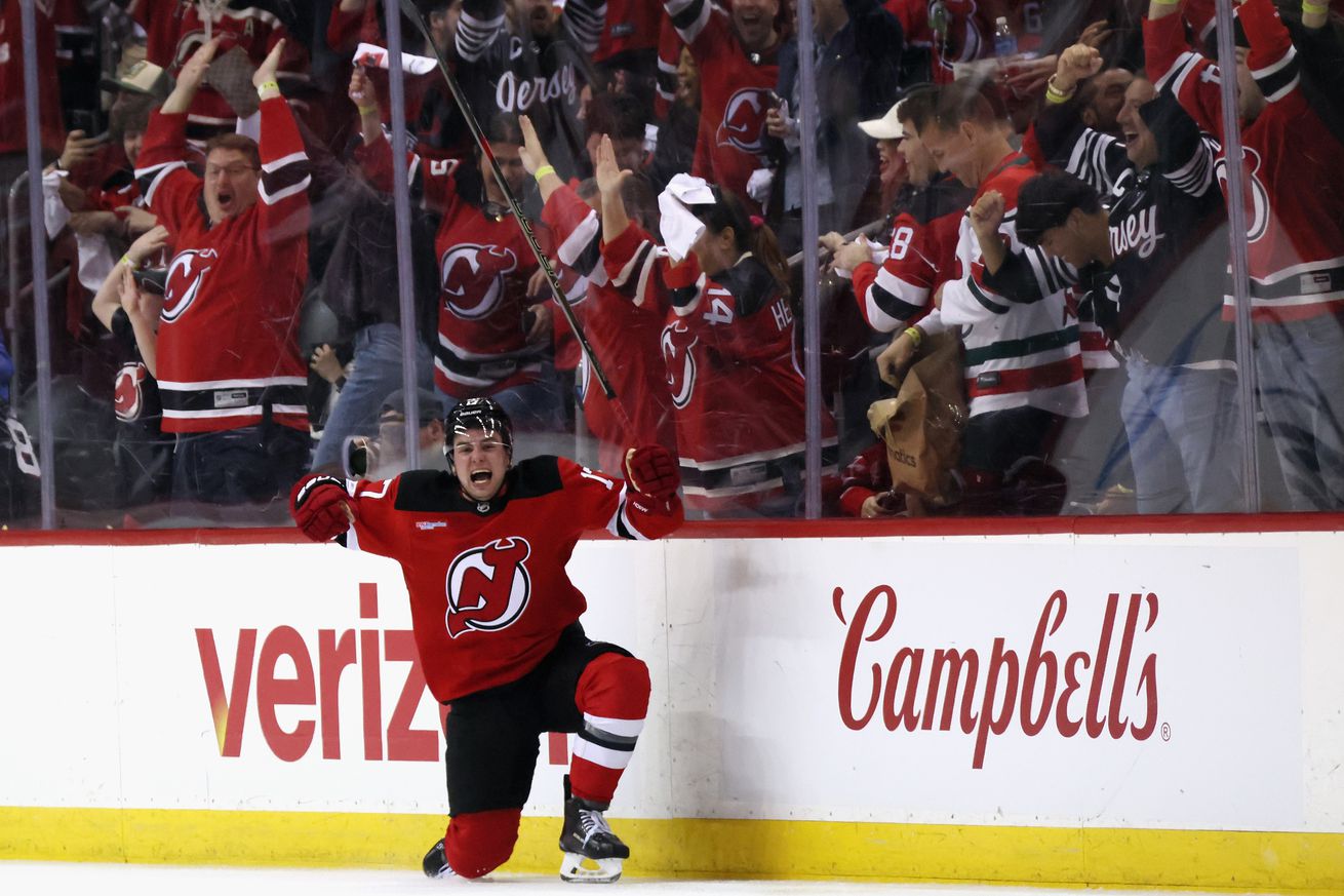 Carolina Hurricanes v New Jersey Devils - Game Three