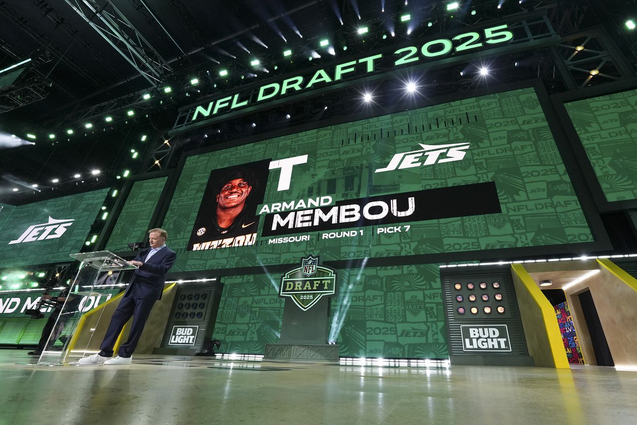 2025 NFL Draft - Round 1