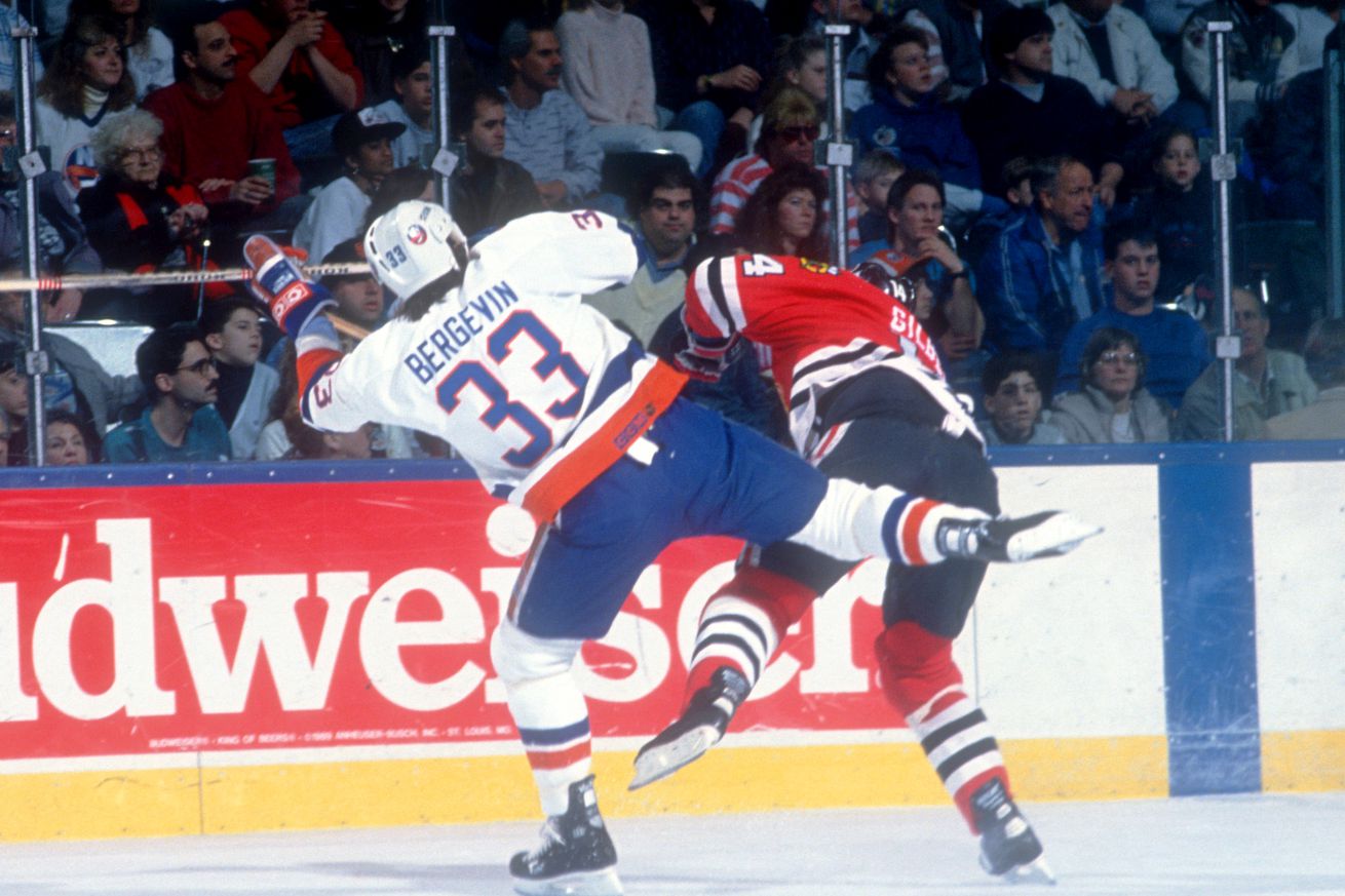 Chicago Blackhawks v New York Islanders