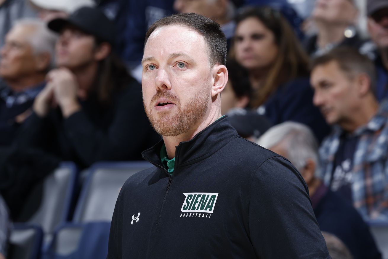 COLLEGE BASKETBALL: NOV 20 Siena at Xavier