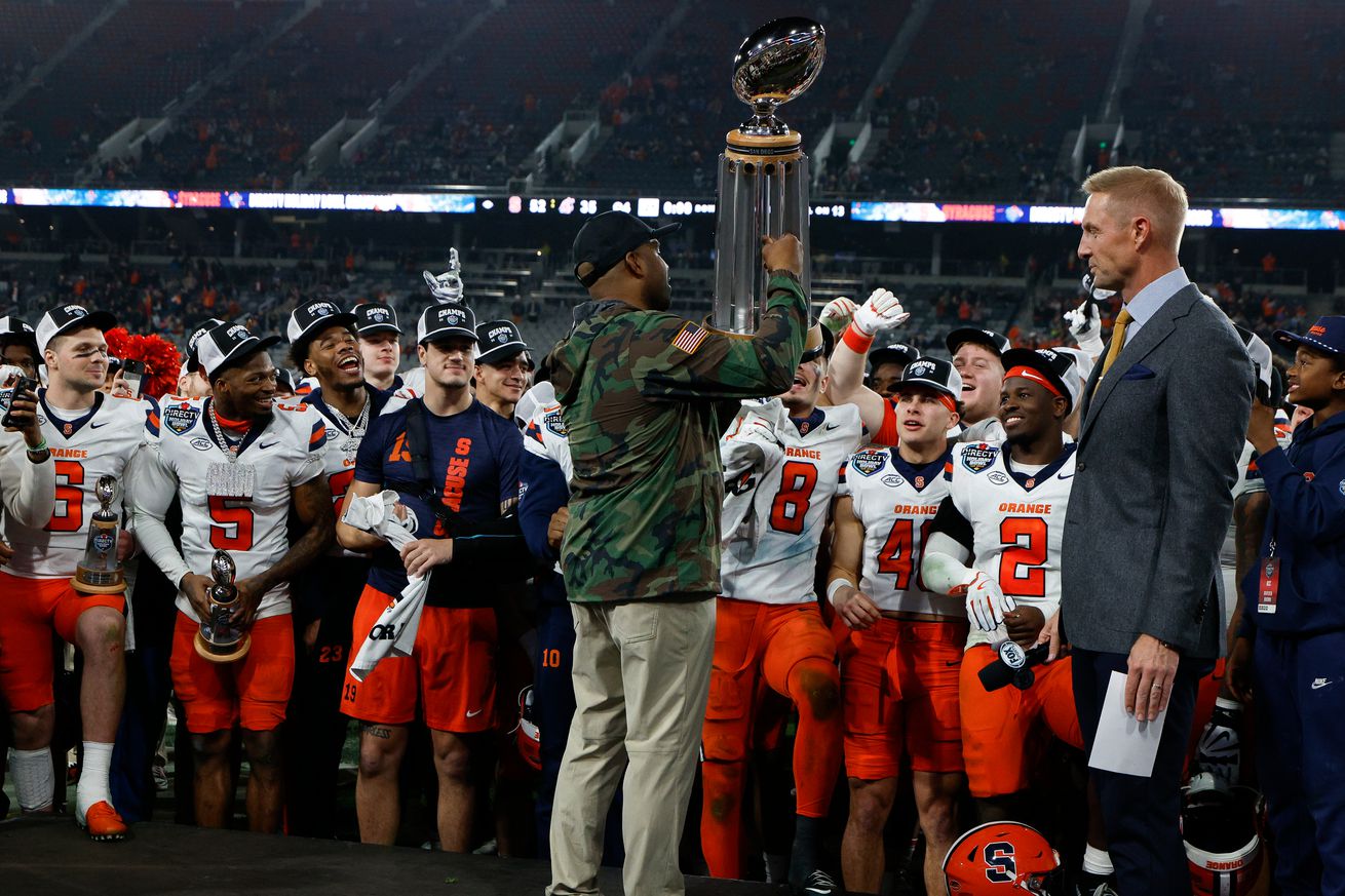 Syracuse v Washington State - DirecTV Holiday Bowl