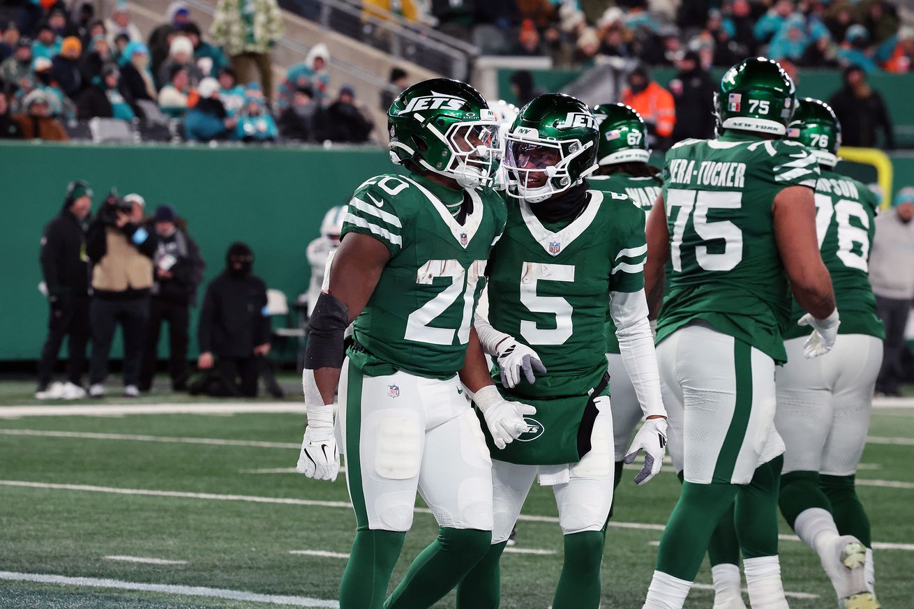 Miami Dolphins v New York Jets