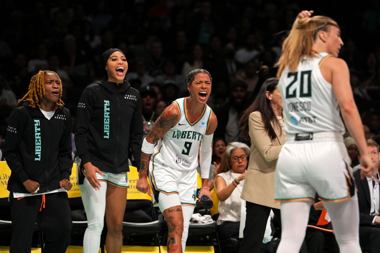 Golden State Valkyries v New York Liberty