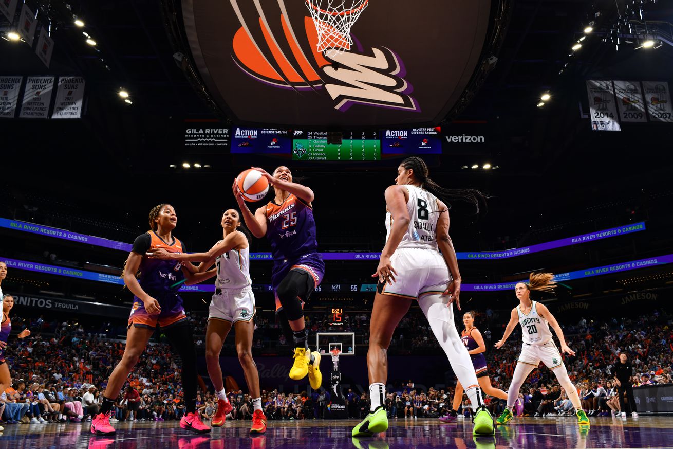 New York Liberty v Phoenix Mercury