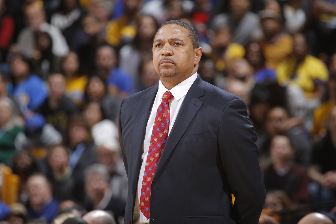 New York Knicks v Golden State Warriors