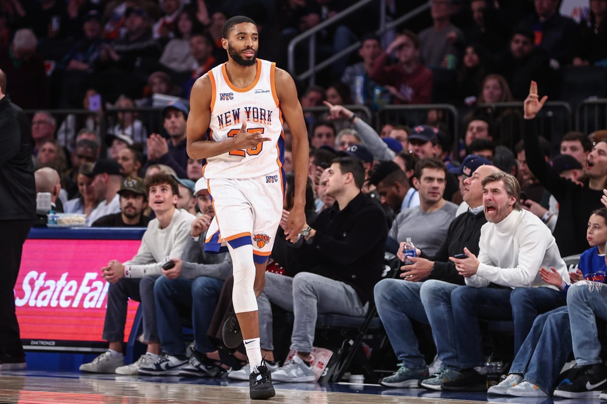 Dec 1, 2024; New York, New York, USA; New York Knicks forward Mikal Bridges (25) celebrates after scoring in the fourth quarter against the New Orleans Pelicans at Madison Square Garden. Mandatory Credit: Wendell Cruz-Imagn Images