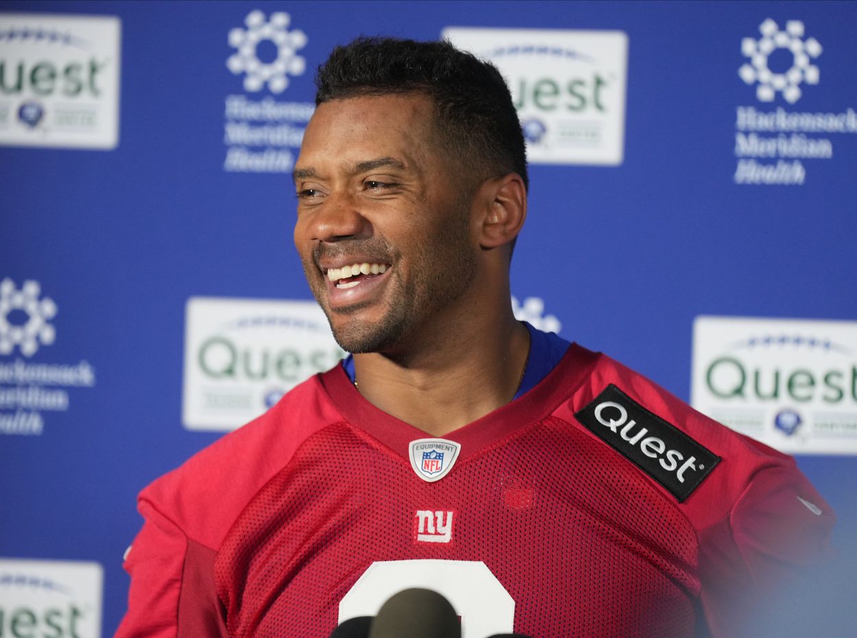 Syndication: The Record russell wilson, Giants