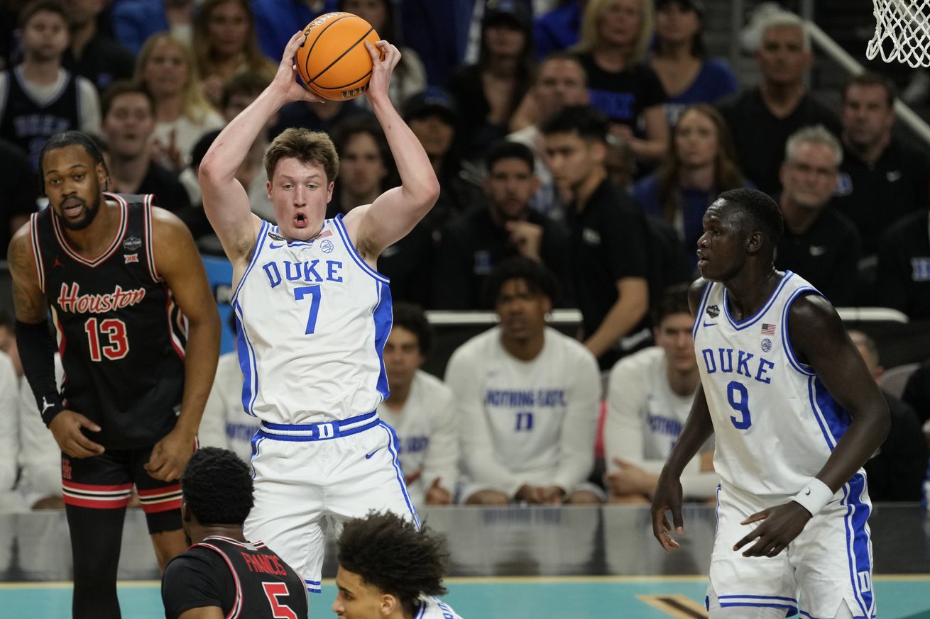 NCAA Basketball: Final Four National Semifinal-Houston at Duke