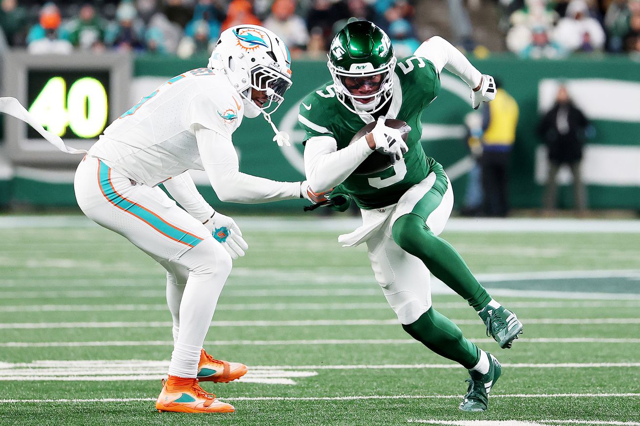 Miami Dolphins v New York Jets