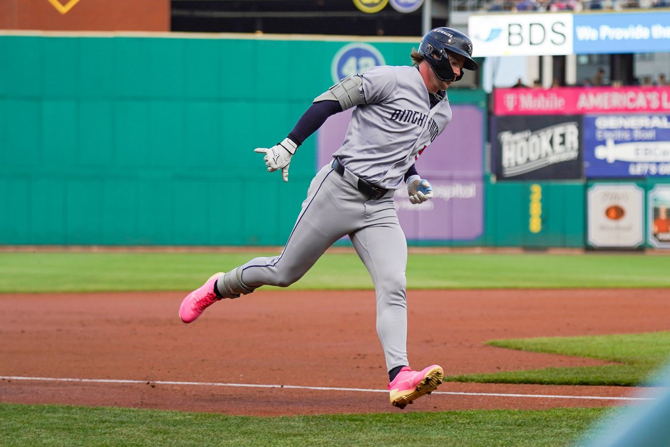 Binghamton Rumble Ponies v. Hartford Yard Goats
