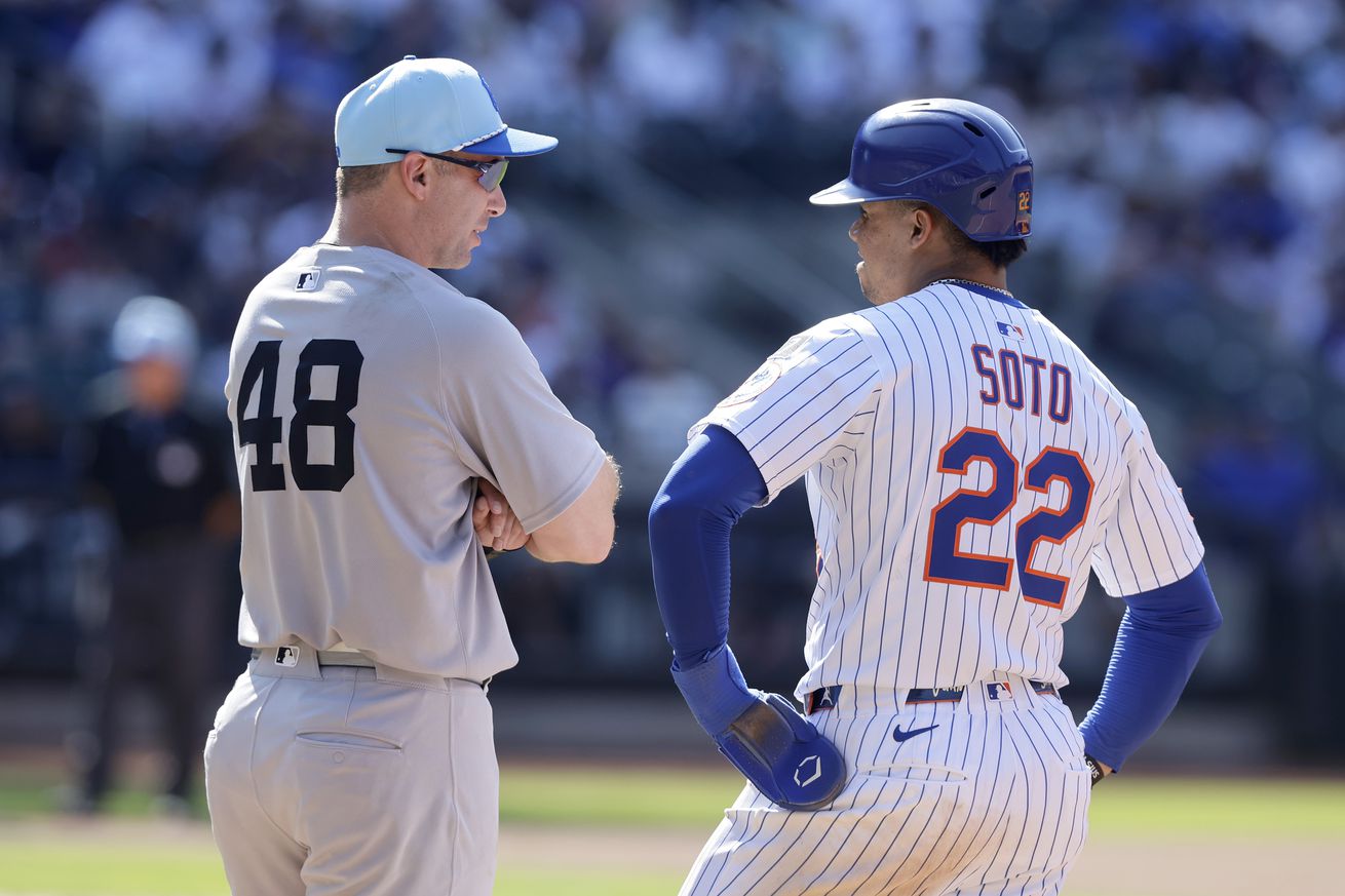 New York Yankees v New York Mets