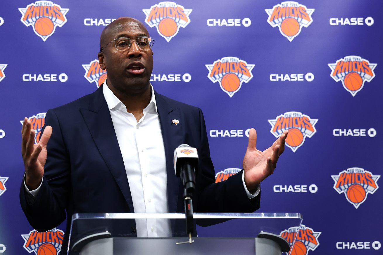 New York Knicks Introduce Mike Brown