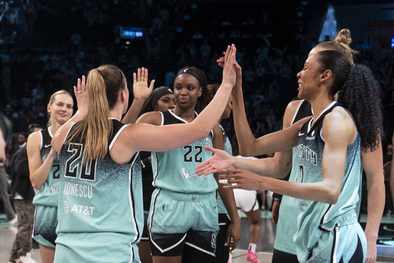 Las Vegas Aces v New York Liberty
