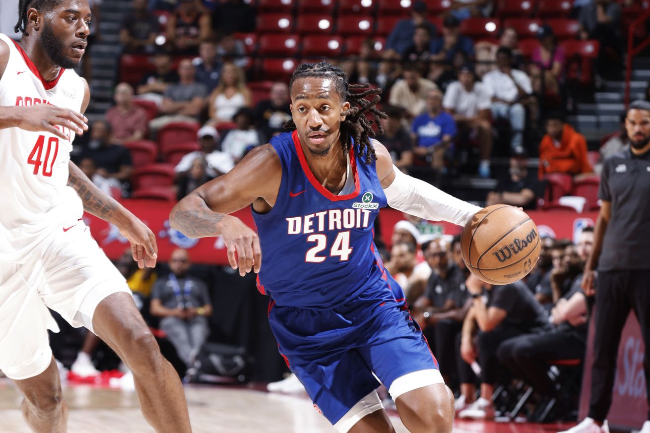 LAS VEGAS, NV - JULY 13: Daniss Jenkins #24 of the Detroit Pistons drives to the basket during the game against the Houston Rockets during the 2025 NBA Summer League game on July 13, 2025 at the Thomas & Mack Center in Las Vegas, Nevada. NOTE TO USER: User expressly acknowledges and agrees that, by downloading and or using this photograph, User is consenting to the terms and conditions of the Getty Images License Agreement. Mandatory Copyright Notice: Copyright 2025 NBAE