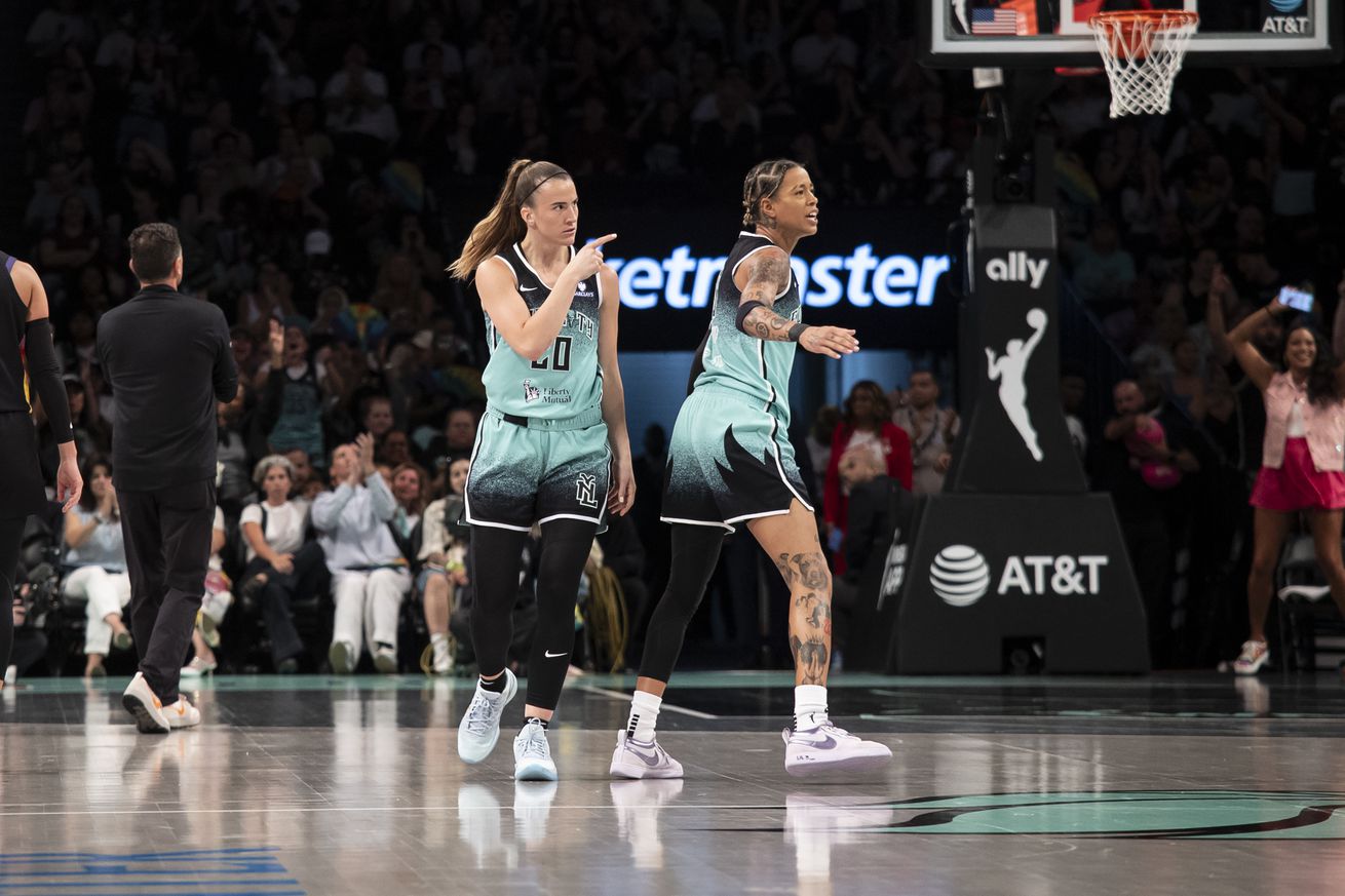 Phoenix Mercury v New York Liberty
