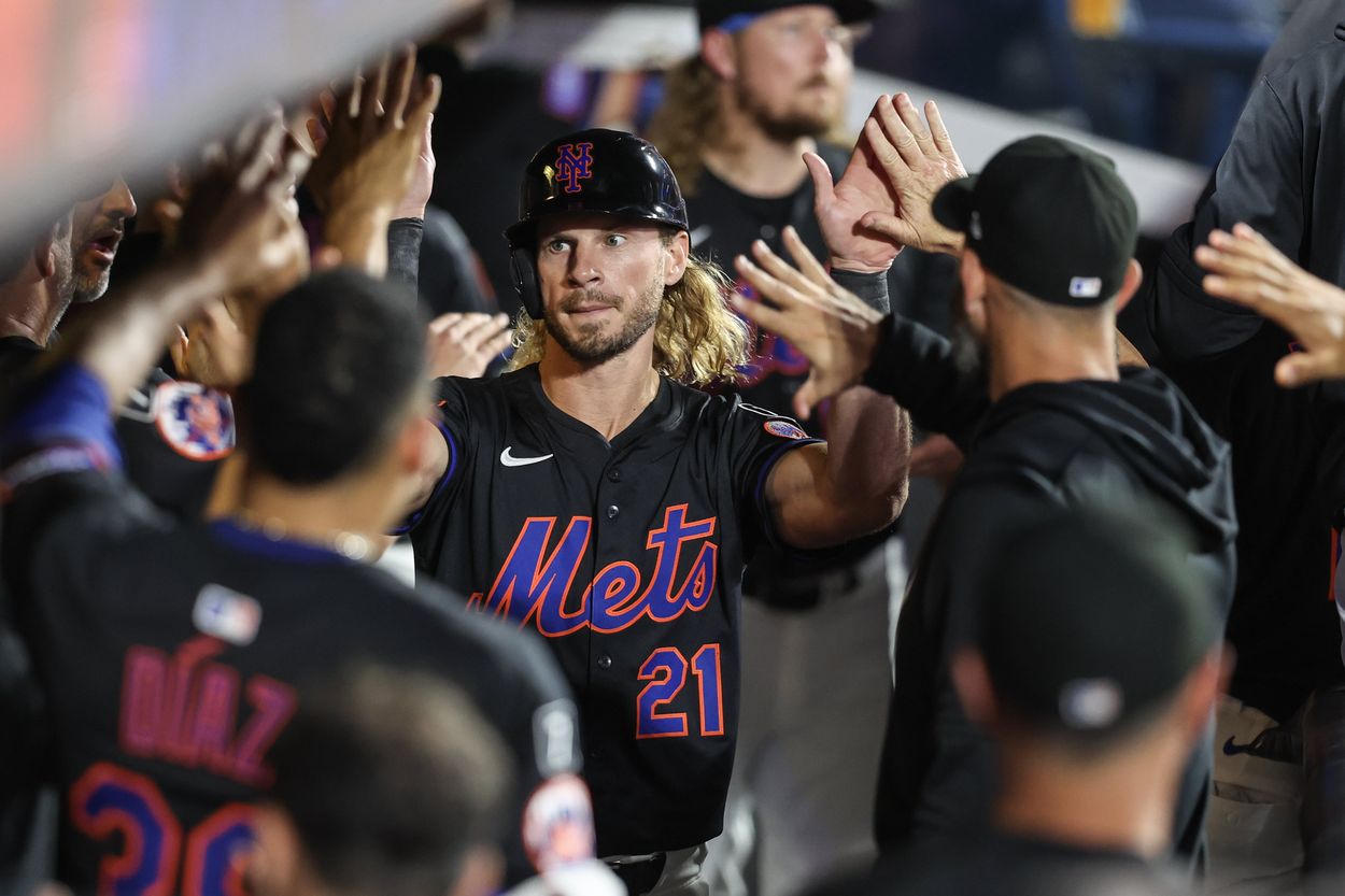MLB: Game Two-Milwaukee Brewers at New York Mets MLB: Game Two-Milwaukee Brewers at New York Mets