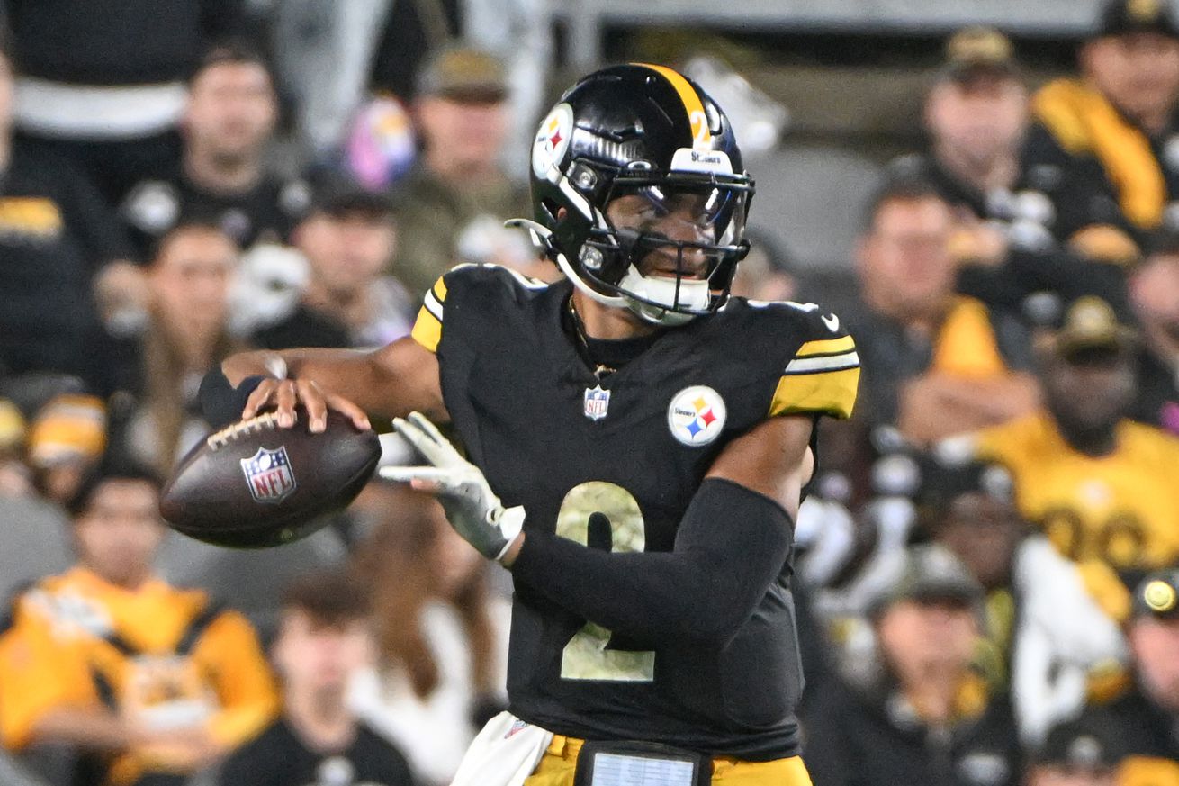 NFL: Dallas Cowboys at Pittsburgh Steelers