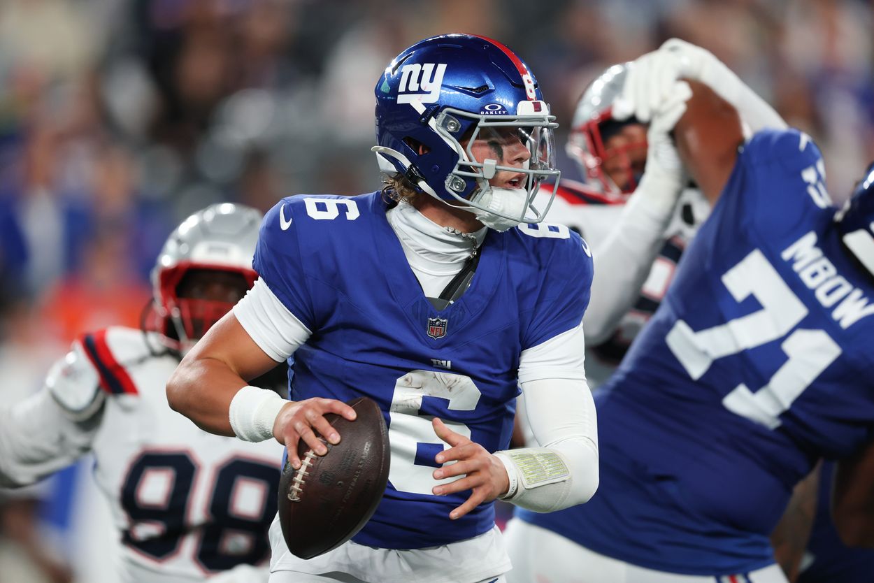 NFL: New England Patriots at New York Giants, jaxson dart NFL: New England Patriots at New York Giants, jaxson dart