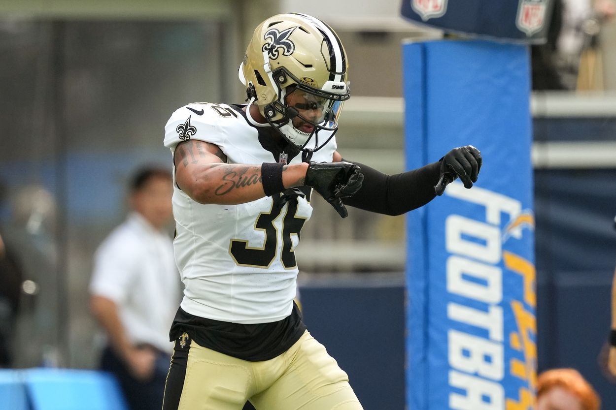 NFL: New Orleans Saints at Los Angeles Chargers rico payton, giants