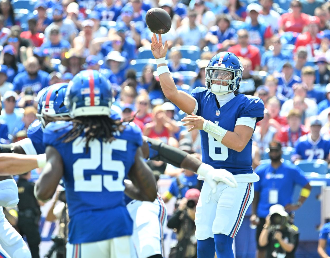 NFL: New York Giants at Buffalo Bills, jaxson dart
