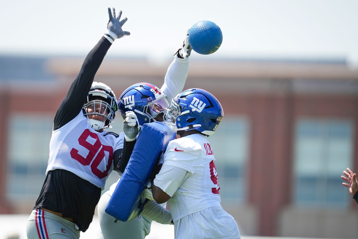 Syndication: The Record, darius alexander, new york giants