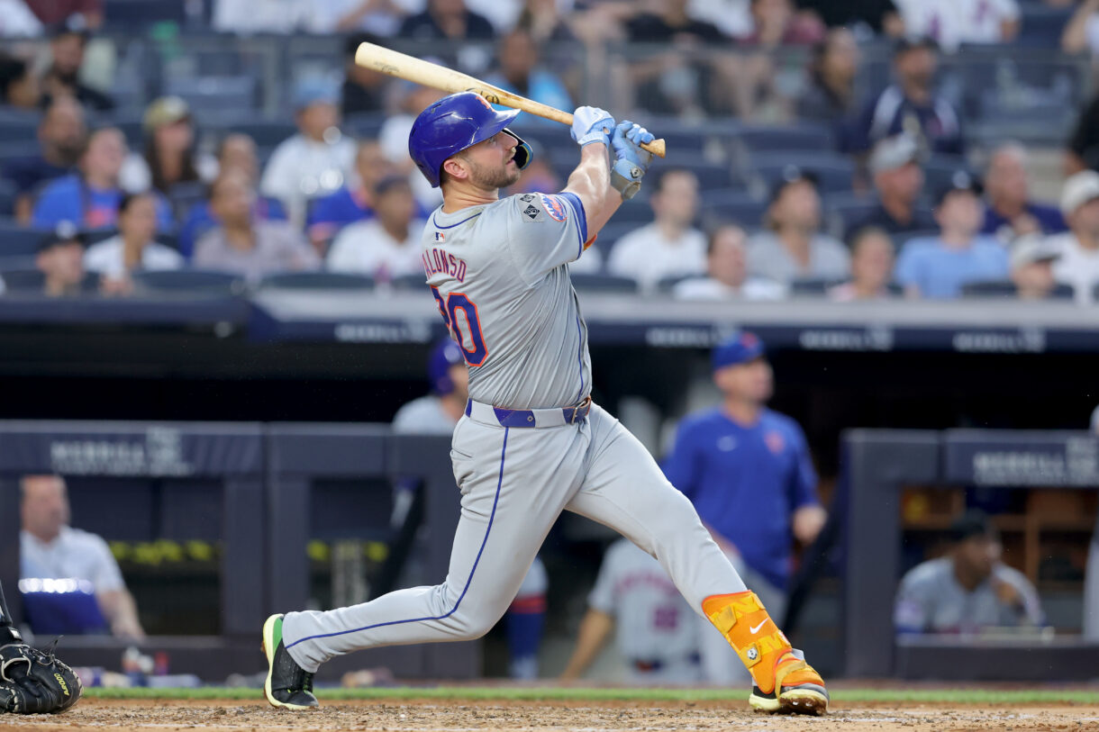 MLB: New York Mets at New York Yankees Jul 24, 2024; Bronx, New York, USA; New York Mets first baseman Pete Alonso (20) follows through on a two run home run against the New York Yankees during the fourth inning at Yankee Stadium. Mandatory Credit: Brad Penner-Imagn Images
