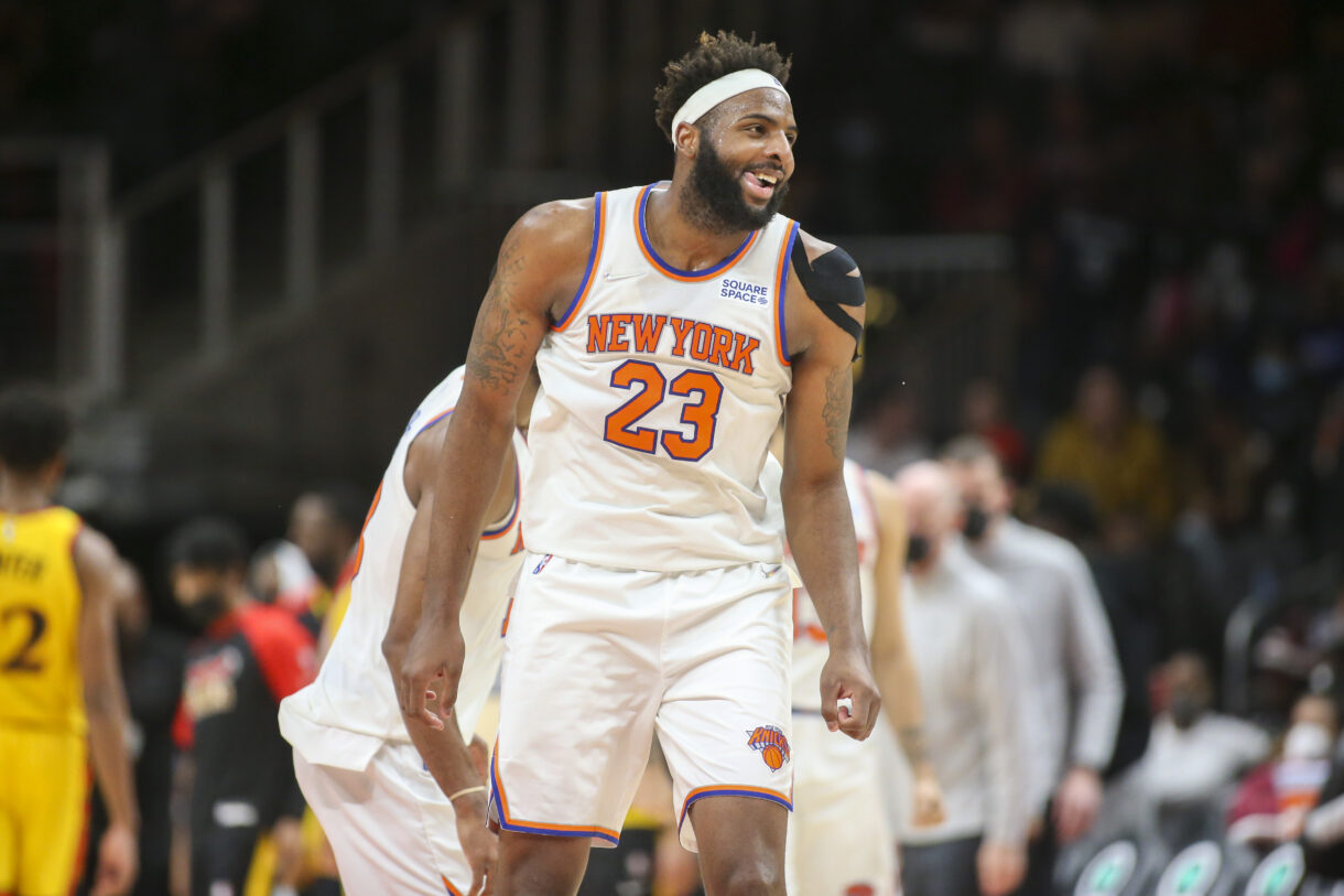 Knicks, Mitchell Robinson Jan 15, 2022; Atlanta, Georgia, USA; New York Knicks center Mitchell Robinson (23) celebrates after a dunk against the Atlanta Hawks in the second half at State Farm Arena. Mandatory Credit: Brett Davis-Imagn Images