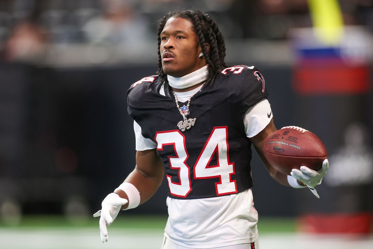 NFL: New York Giants at Atlanta Falcons ray ray mccloud, NFL: New York Giants at Atlanta Falcons
