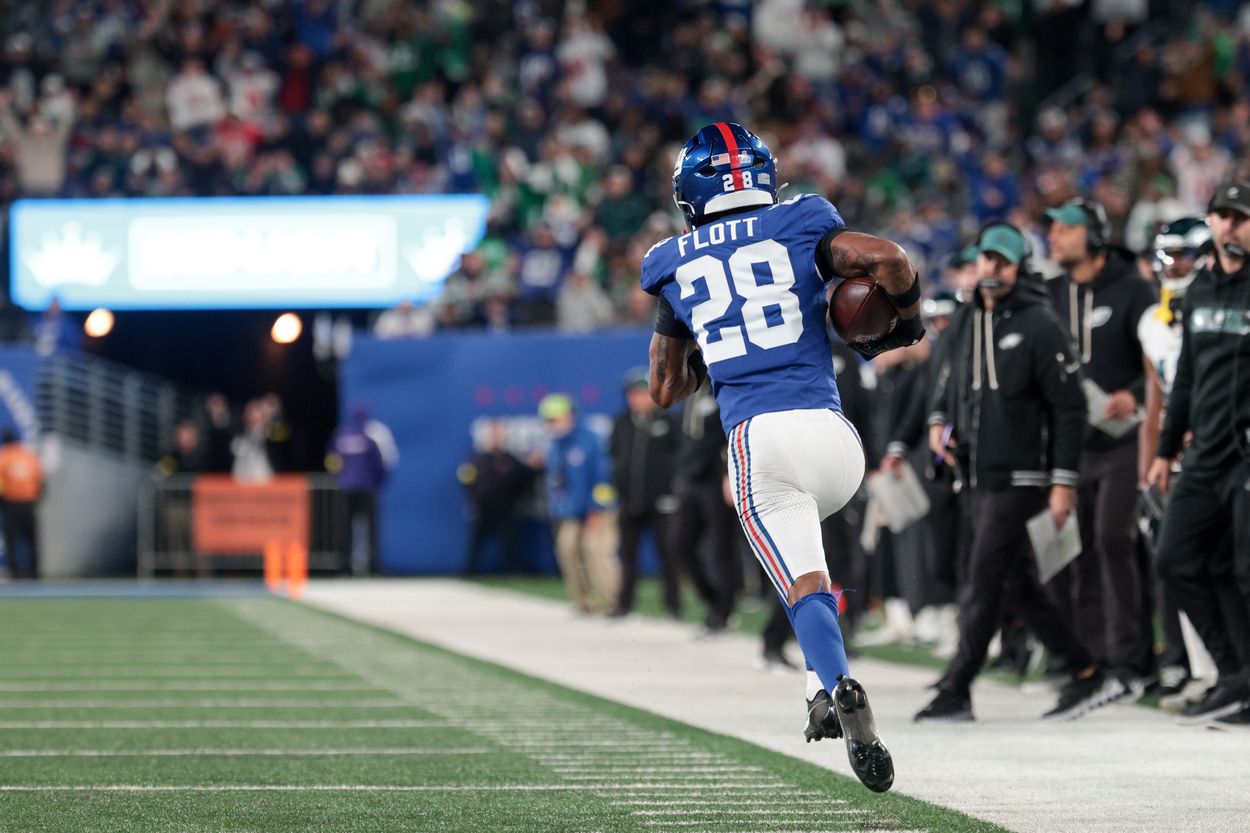 Cor'Dale Flott, NFL: Philadelphia Eagles at New York Giants