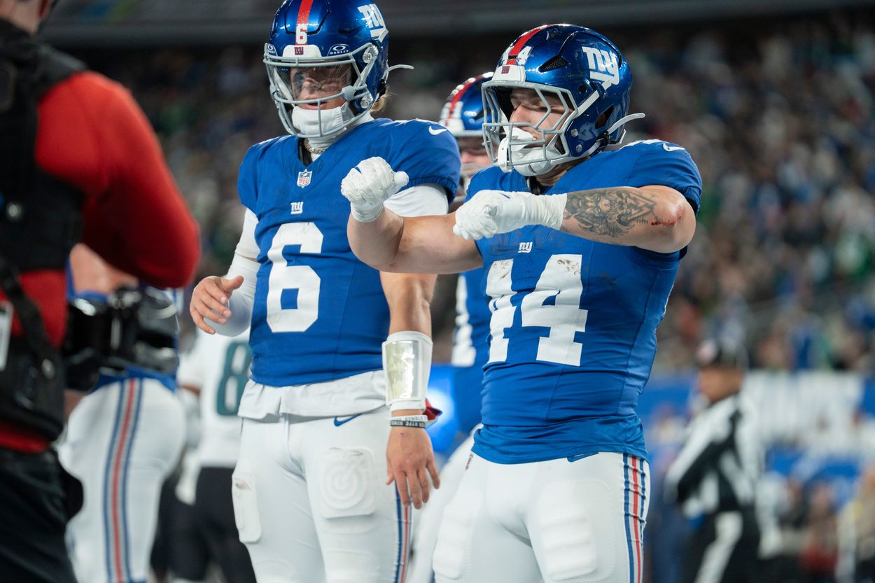Syndication: The Record Jaxson Dart, Cam Skattebo, Giants